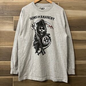 Vintage 2000’s Sons of Anarchy Grey Long Sleeve T Shirt TV Show Promo Skulls